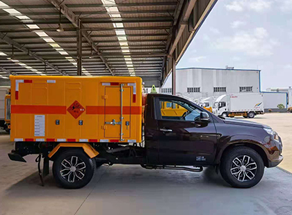 内黄爆破器材运输车