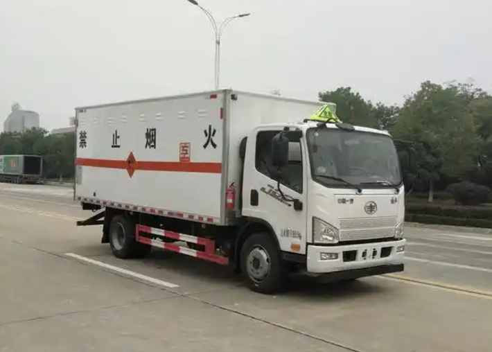 内黄爆破器材运输车可以上高速吗？